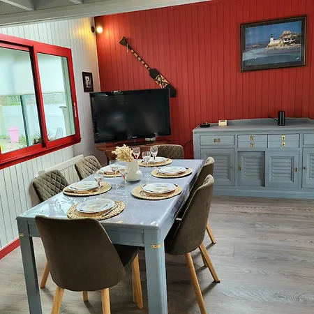 Holiday home Maison De Bord De *